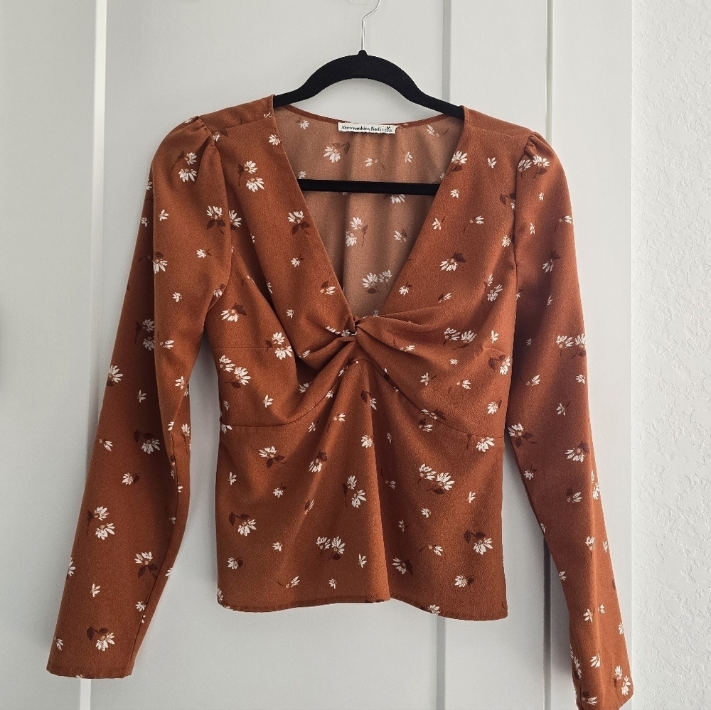 Abercrombie and Fitch long sleeved floral twist front orange blouse size M - Picture 3 of 7